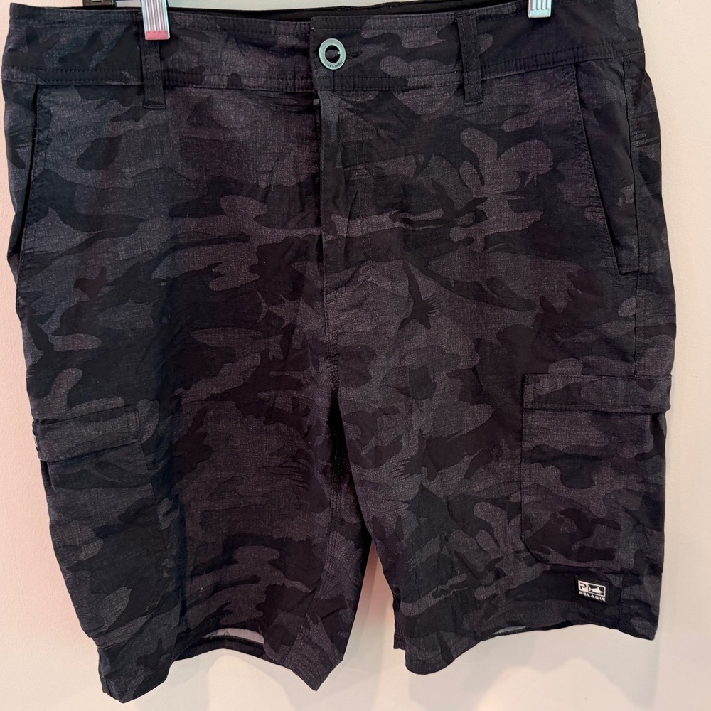 Pelagic Mens Hybrid Cargo Shorts Grey Camo Fishing Outdoor Stretch Size 34